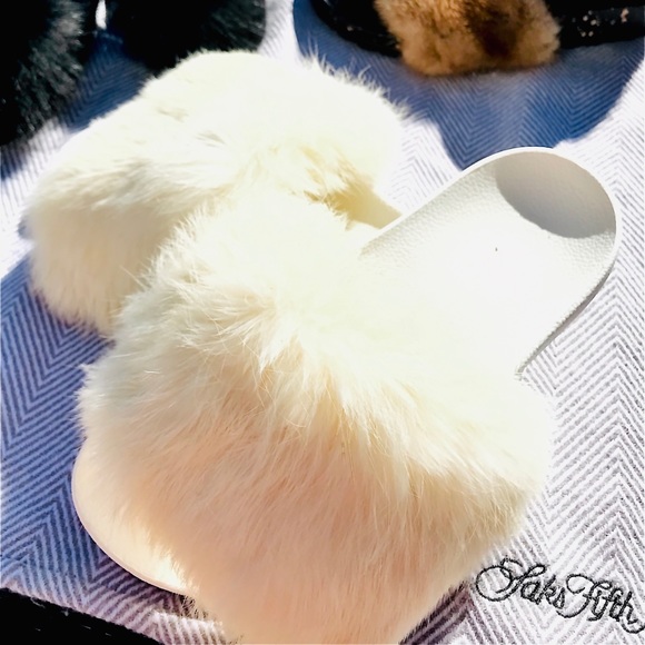 REAL MINK SLIDES AND SANDALS - Picture 9 of 9